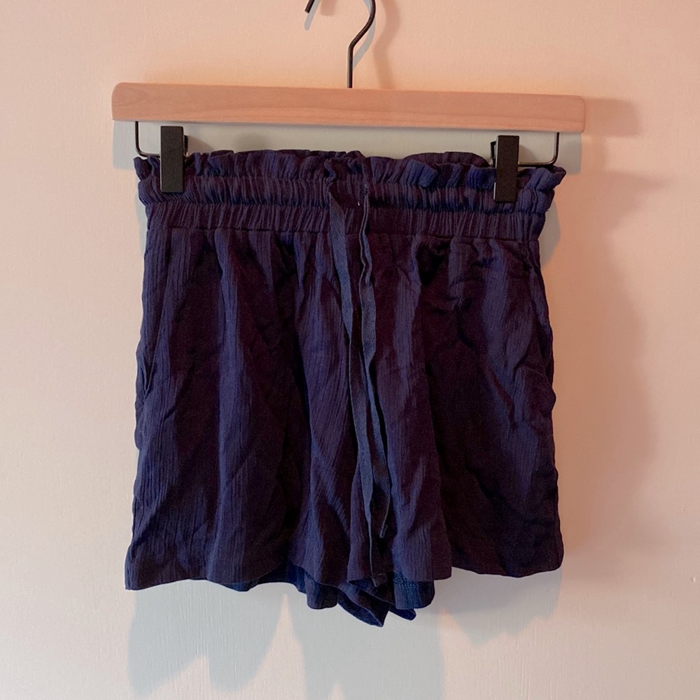 Pull-on shorts